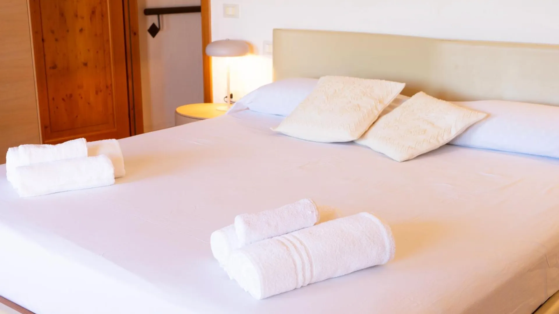 Villa Nais - Premium Villa Chia İtalya
